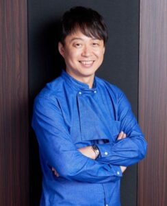 進撃のノアの父親は本間昭光?母親や兄弟姉妹・実家など解説 - エンタメ秘密基地