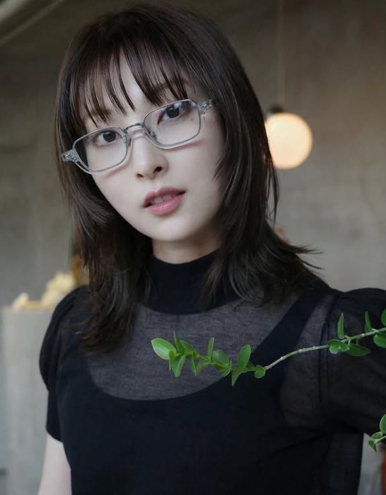 家入レオの結婚相手は誰？週刊誌スクープから見る恋愛観と現在の姿